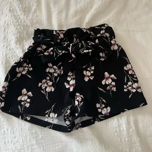 Eclipse floral, black, bowtie shorts